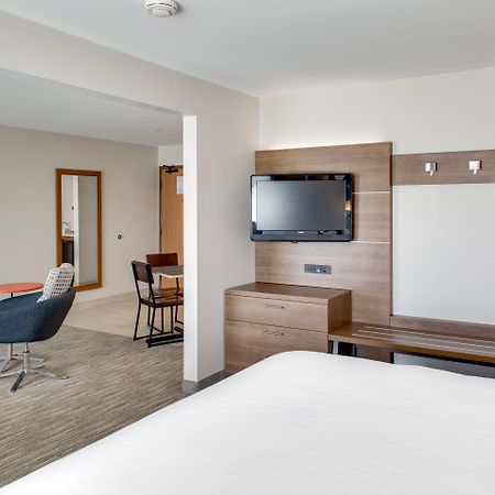 Holiday Inn Express Hotel & Suites Chickasha By Ihg Exterior photo