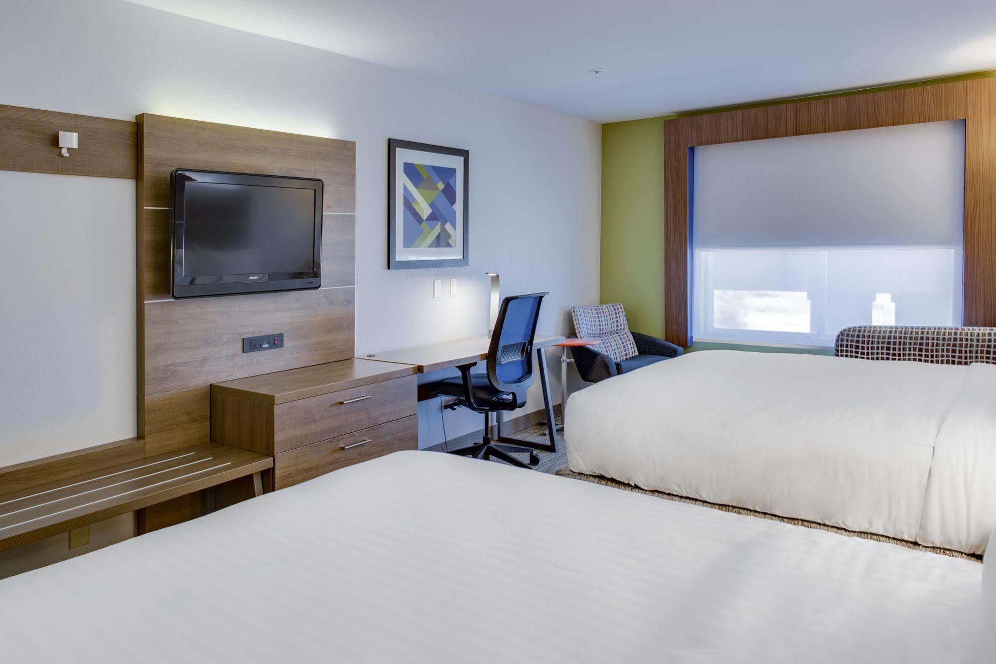 Holiday Inn Express Hotel & Suites Chickasha By Ihg Exterior photo